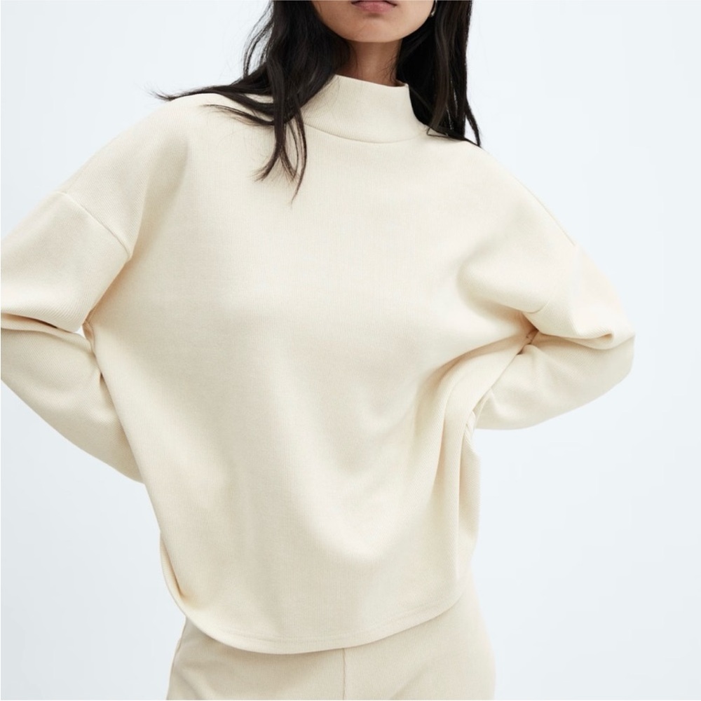 Mango Off-White Ribbed Turtleneck, new with tags